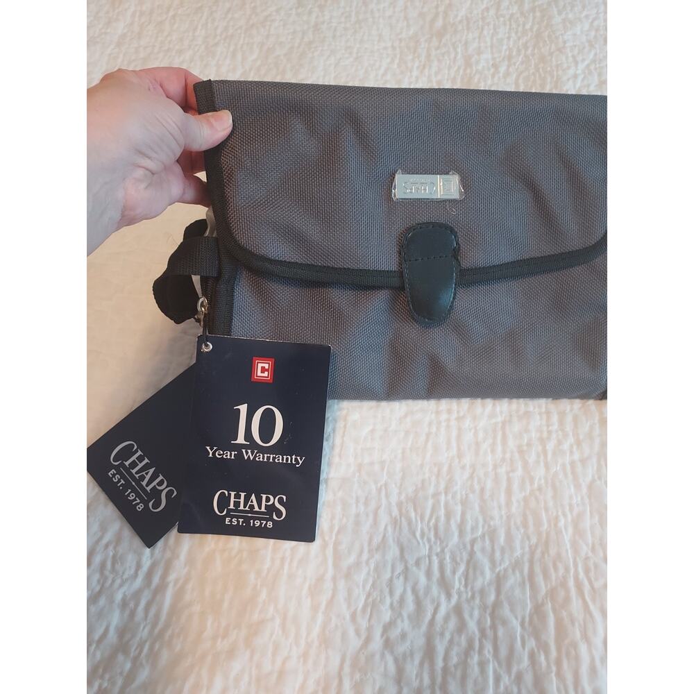 NEW Chaps Mens toiletry bag Hanging NEW with tags Zippered sections Polo GIFT